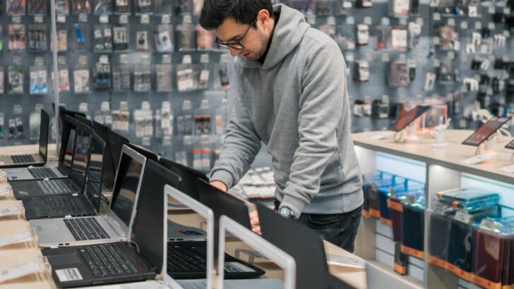 Service laptop dan toko laptop di Gombong